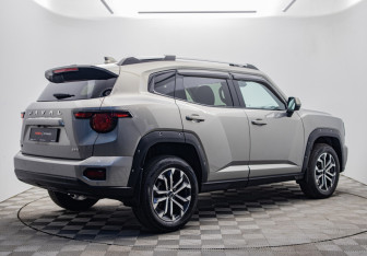 Подержанный автомобиль Haval H7 2025 года (5 фото)