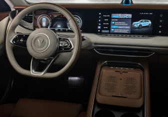 Подержанный автомобиль Voyah Free 2023 года (24 фото)