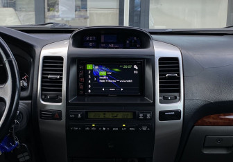 Подержанный автомобиль Toyota Land Cruiser Prado 2004 года (13 фото)