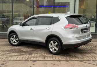 Подержанный автомобиль Nissan X-Trail 2018 года (6 фото)