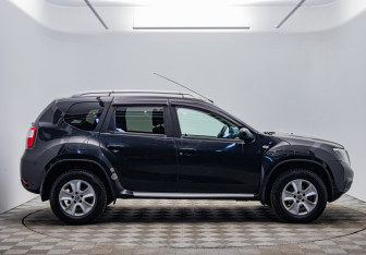 Подержанный автомобиль Nissan Terrano 2019 года (6 фото)
