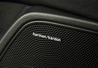 Подержанный автомобиль Kia Stinger 2018 года (17 фото)