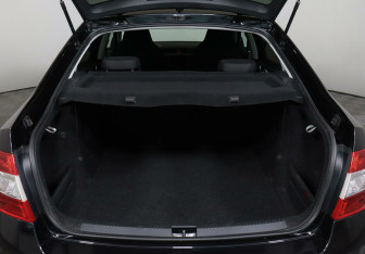 Подержанный автомобиль Skoda Octavia Liftback 2016 года (14 фото)