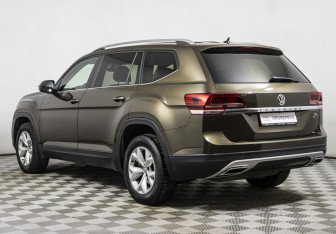 Подержанный автомобиль Volkswagen Teramont 2019 года (7 фото)