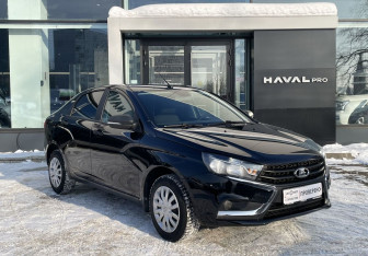 Подержанный автомобиль LADA (ВАЗ) Vesta Sedan 2021 года (3 фото)