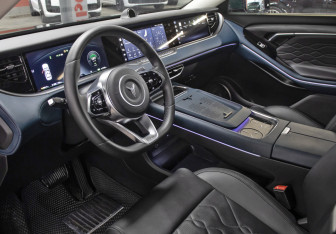 Подержанный автомобиль Voyah Free 2023 года (16 фото)