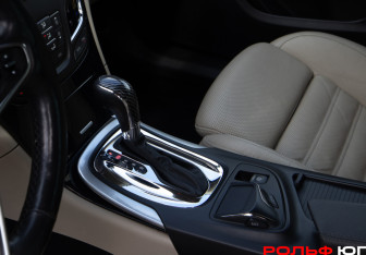 Подержанный автомобиль Opel Insignia Sedan 2014 года (16 фото)