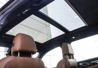 Подержанный автомобиль Porsche Cayenne 2016 года (24 фото)