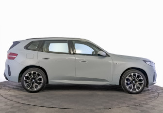Новый BMW X3 2025 (4 фото)