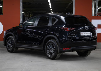 Подержанный автомобиль Mazda CX-5 2021 года (7 фото)