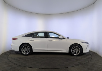 Новый FAW Bestune B70 2024 (4 фото)