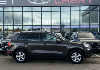 Подержанный автомобиль Volkswagen Touareg 2011 года (4 фото)