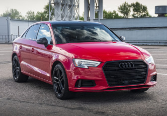 Подержанный автомобиль Audi A3 Sedan 2019 года (3 фото)