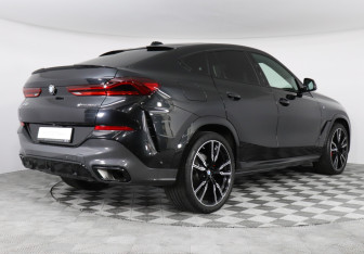 Подержанный автомобиль BMW X6 2024 года (2 фото)