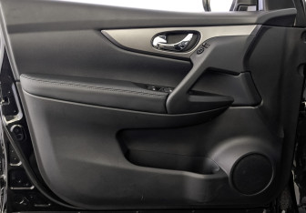 Подержанный автомобиль Nissan Qashqai 2022 года (19 фото)