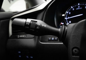 Подержанный автомобиль Lexus RX 2021 года (12 фото)