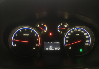 Подержанный автомобиль Suzuki SX4 Hatchback 2014 года (15 фото)