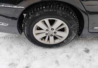 Подержанный автомобиль Nissan Teana 2011 года (10 фото)