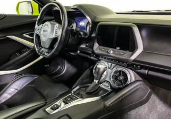 Подержанный автомобиль Chevrolet Camaro Coupe 2019 года (9 фото)