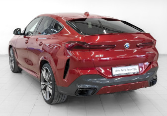 Подержанный автомобиль BMW X6 2021 года (7 фото)