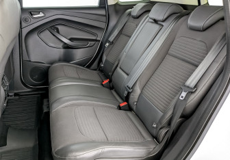 Подержанный автомобиль Ford Kuga 2018 года (12 фото)