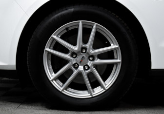 Подержанный автомобиль Ford S-MAX 2018 года (8 фото)