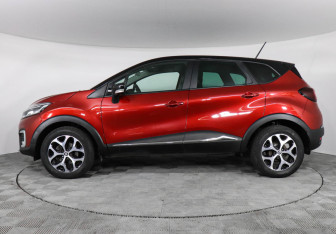 Подержанный автомобиль Renault Kaptur 2020 года (8 фото)