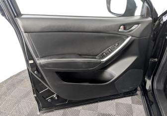 Подержанный автомобиль Mazda CX-5 2016 года (19 фото)