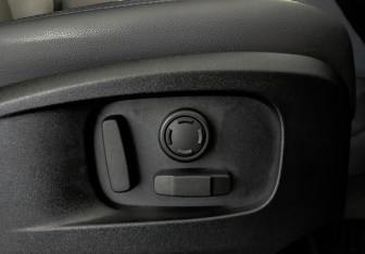 Подержанный автомобиль Land Rover Defender Suv 2021 года (28 фото)