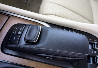 Подержанный автомобиль Lexus LX 2020 года (28 фото)