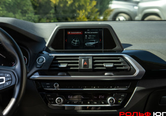 Подержанный автомобиль BMW X3 2018 года (11 фото)