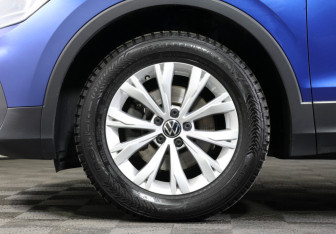 Подержанный автомобиль Volkswagen Tiguan 2021 года (23 фото)
