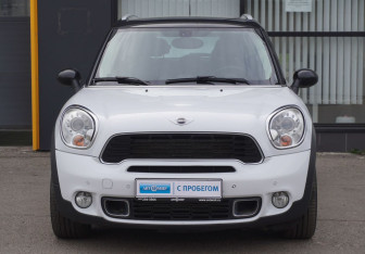Подержанный автомобиль MINI Countryman 2011 года (2 фото)
