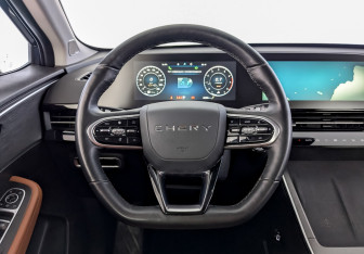 Подержанный автомобиль Omoda C5 2023 года (22 фото)