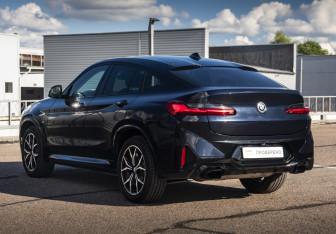 Подержанный автомобиль BMW X4 2022 года (7 фото)
