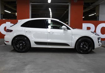 Подержанный автомобиль Porsche Macan 2017 года (4 фото)