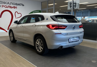 Подержанный автомобиль BMW X2 2019 года (6 фото)