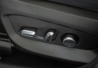 Подержанный автомобиль Exeed VX 2022 года (17 фото)