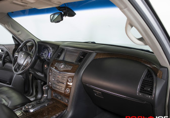 Подержанный автомобиль Nissan Patrol 2014 года (9 фото)