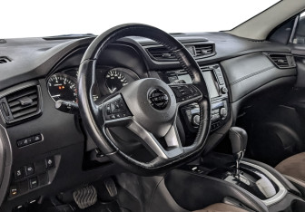 Подержанный автомобиль Nissan Qashqai 2020 года (15 фото)