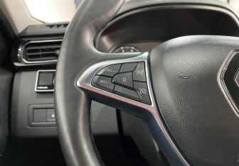 Подержанный автомобиль Renault Arkana 2019 года (15 фото)