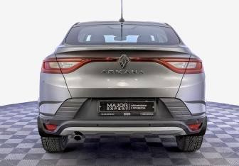 Подержанный автомобиль Renault Arkana 2021 года (6 фото)