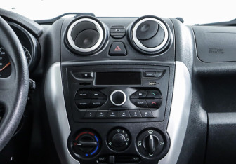 Подержанный автомобиль LADA (ВАЗ) Granta Sedan 2018 года (10 фото)