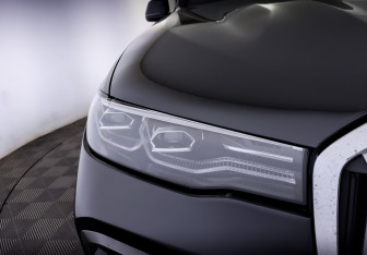 Подержанный автомобиль BMW X7 2020 года (17 фото)