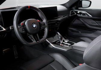 Подержанный автомобиль BMW M4 Coupe 2024 года (14 фото)