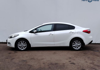 Подержанный автомобиль Kia Cerato Sedan 2014 года (5 фото)