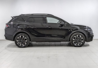 Подержанный автомобиль Kia Sportage 2023 года (4 фото)