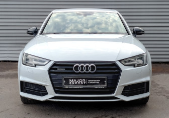 Подержанный автомобиль Audi A4 Sedan 2017 года (2 фото)