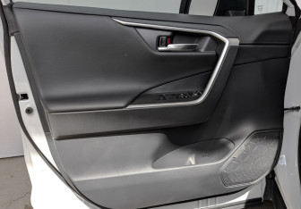 Новый Toyota RAV4 2025 (19 фото)