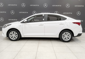 Подержанный автомобиль Hyundai Solaris Sedan 2021 года (8 фото)
